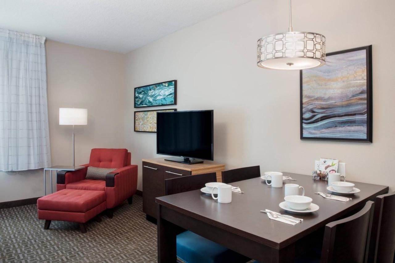 Towneplace Suites By Marriott Orlando Theme Parks Lake Buena Vista Exterior photo
