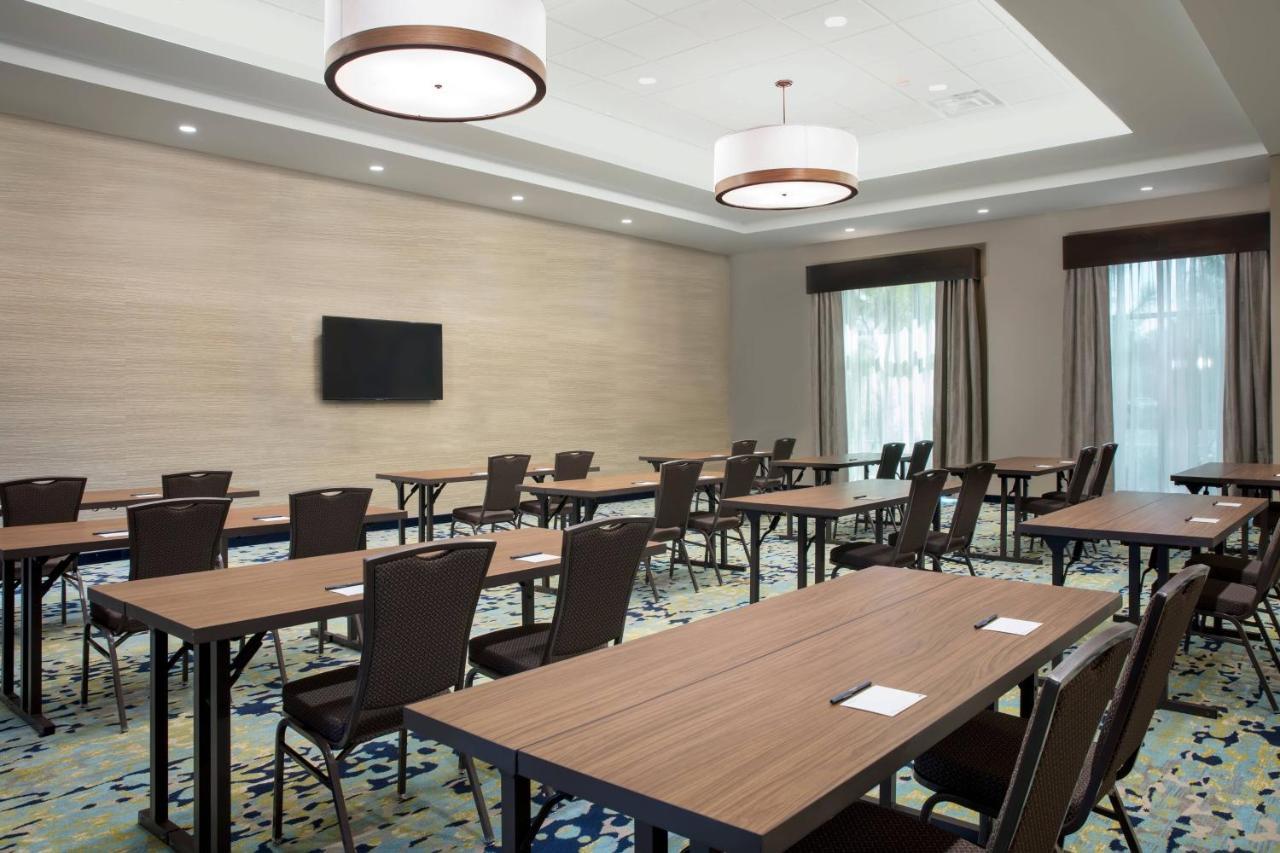 Towneplace Suites By Marriott Orlando Theme Parks Lake Buena Vista Exterior photo